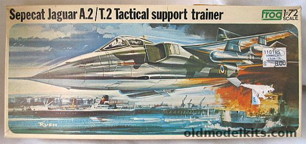 Frog 1/72 Jaguar A.2 or T.2 - Single Or Dual Seat - CEAM France 1973 / RAF XX136 First Production Trainer 1973, F402 plastic model kit